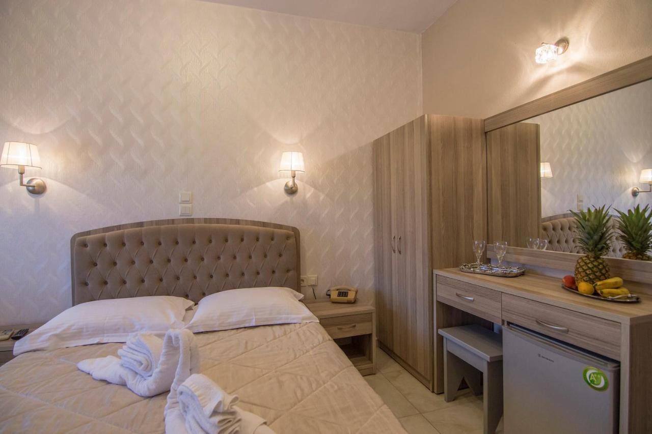 Hotel Rihios