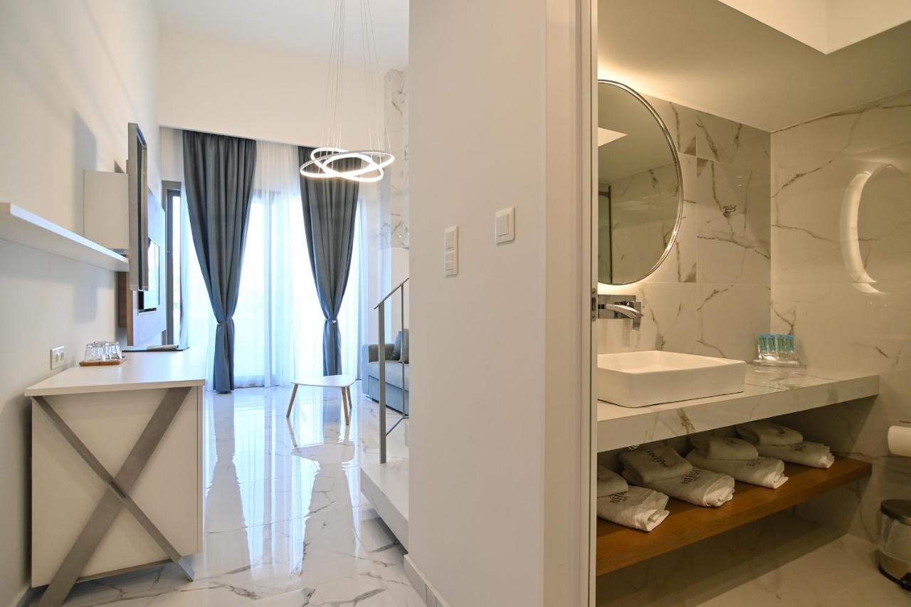 Hotel Rihios